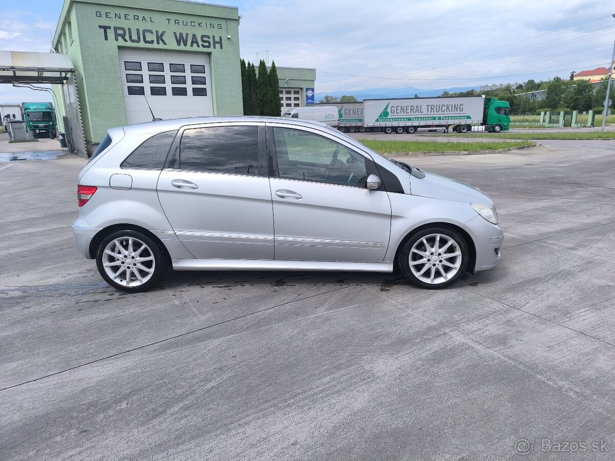 Mercedes B 200 CDI, - 3