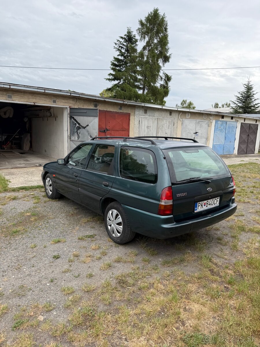 Ford escort - 3