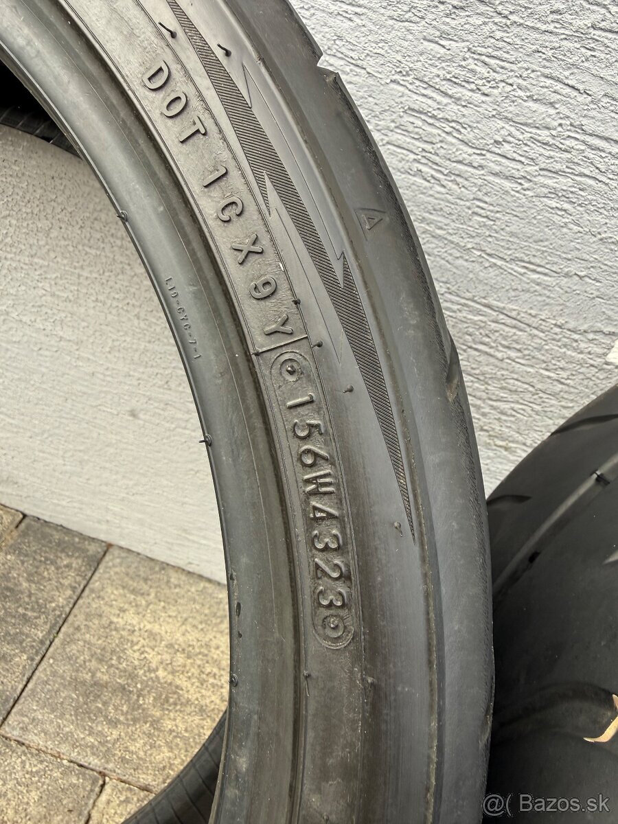 TOYO PROXES R888 - Semi slick - 3