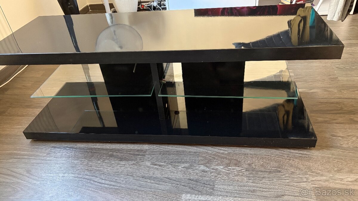 Stolík pod Tv - 3