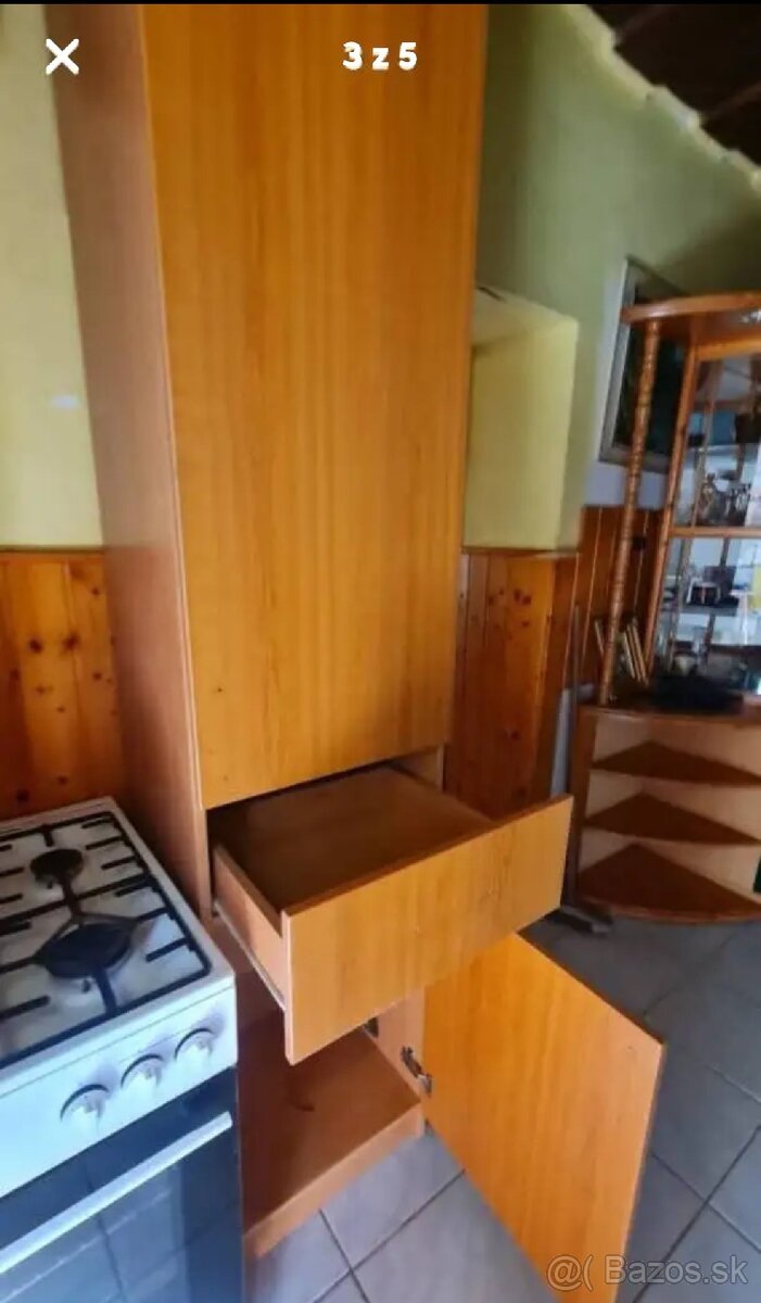 Predám skriňu vhodná do kuchyne. - 3