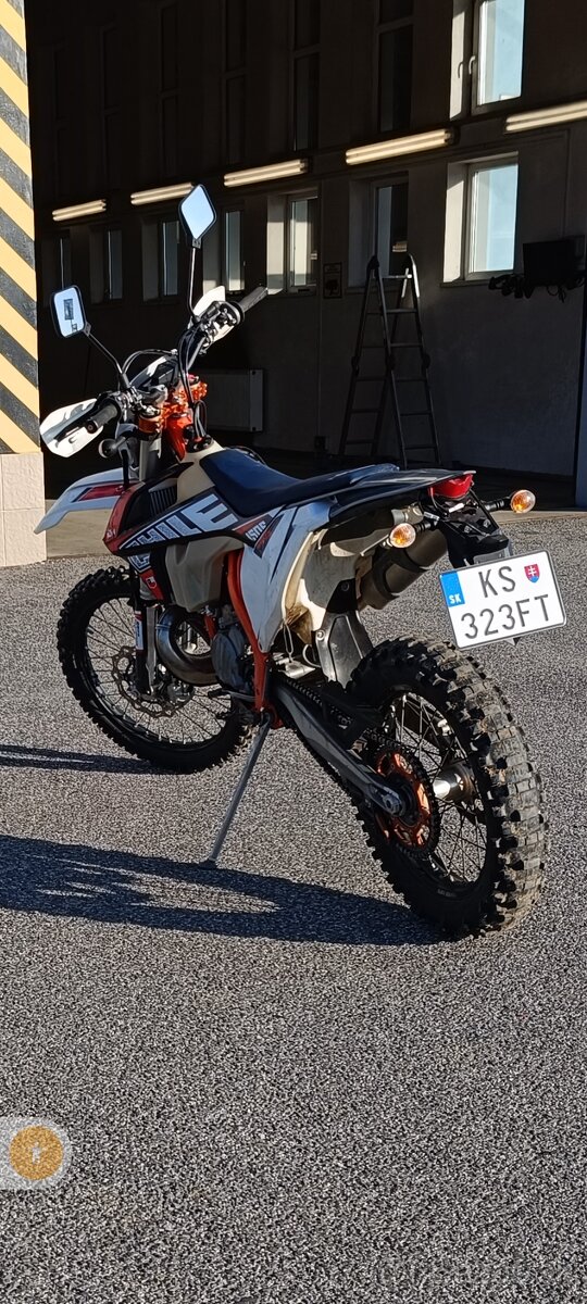 KTM exc 250 tpi six days 2019 na značkách