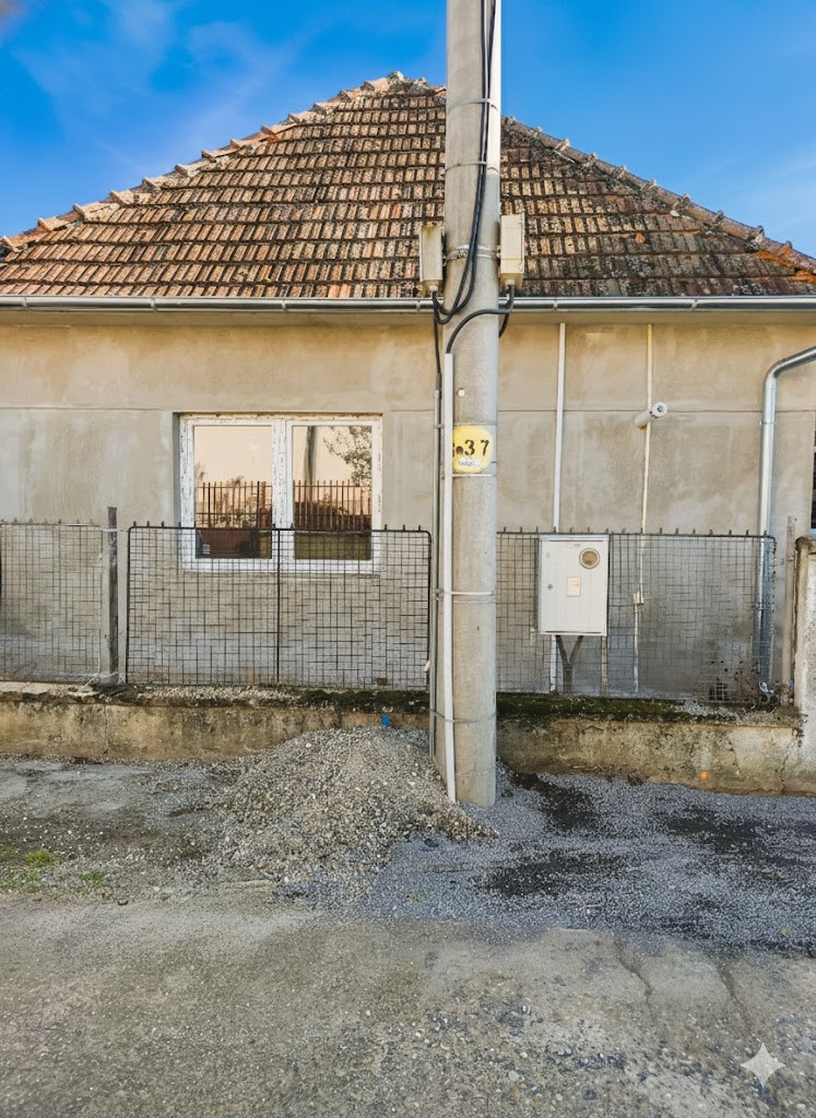 Zrekonštruovaný 3-izbový rodinný dom - 3