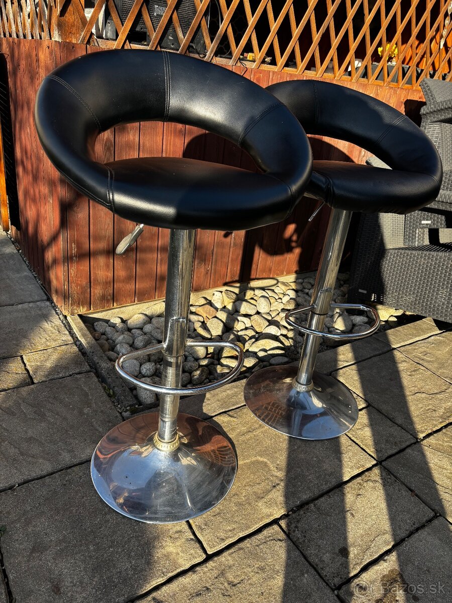 Predám 2 čierne barové stoličk - 3