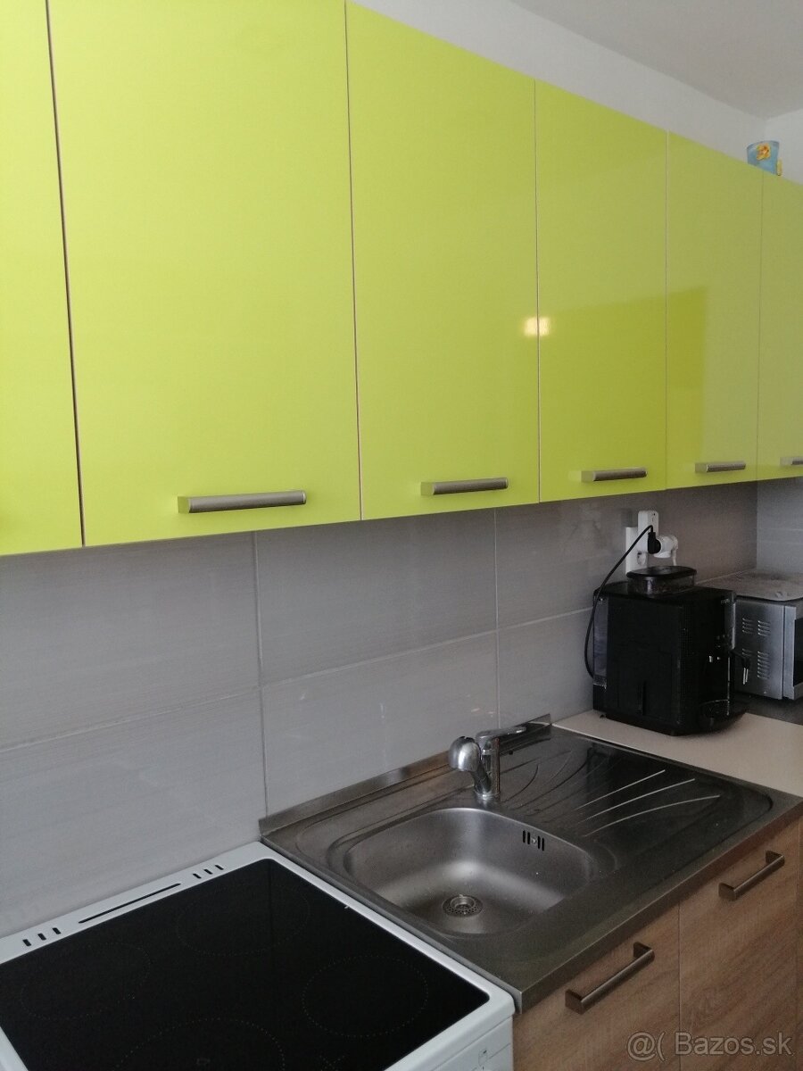 Na predaj 3 izbový byt Horný rad - 3