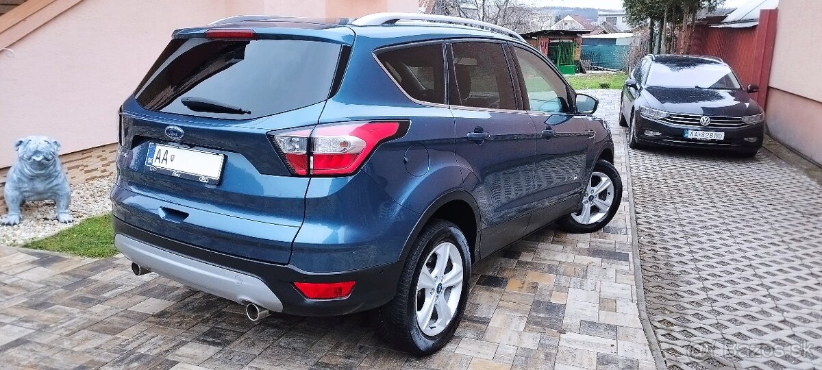 Ford kuga 2,0 TDCI,, Titanium+ ,,4X4,, AUTOMAT. 2020 rok - 3