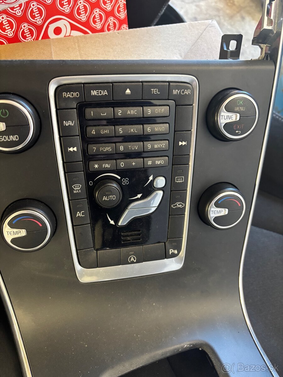 Predám panel klímy a rádia Volvo v60 s60 - 3