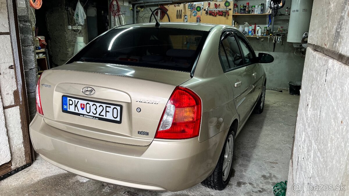 Hyundai accent - 3