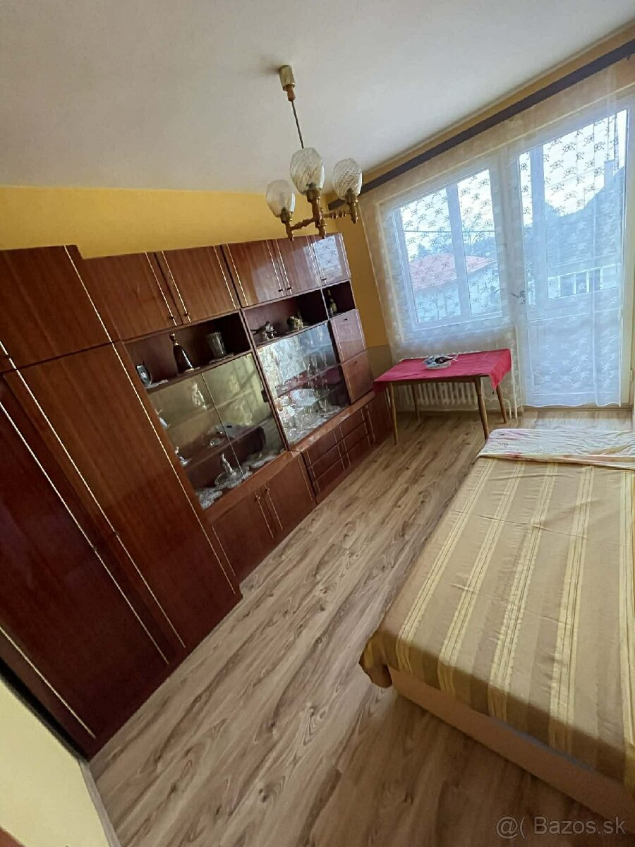 Predám 5 izbový rodinný dom - 3