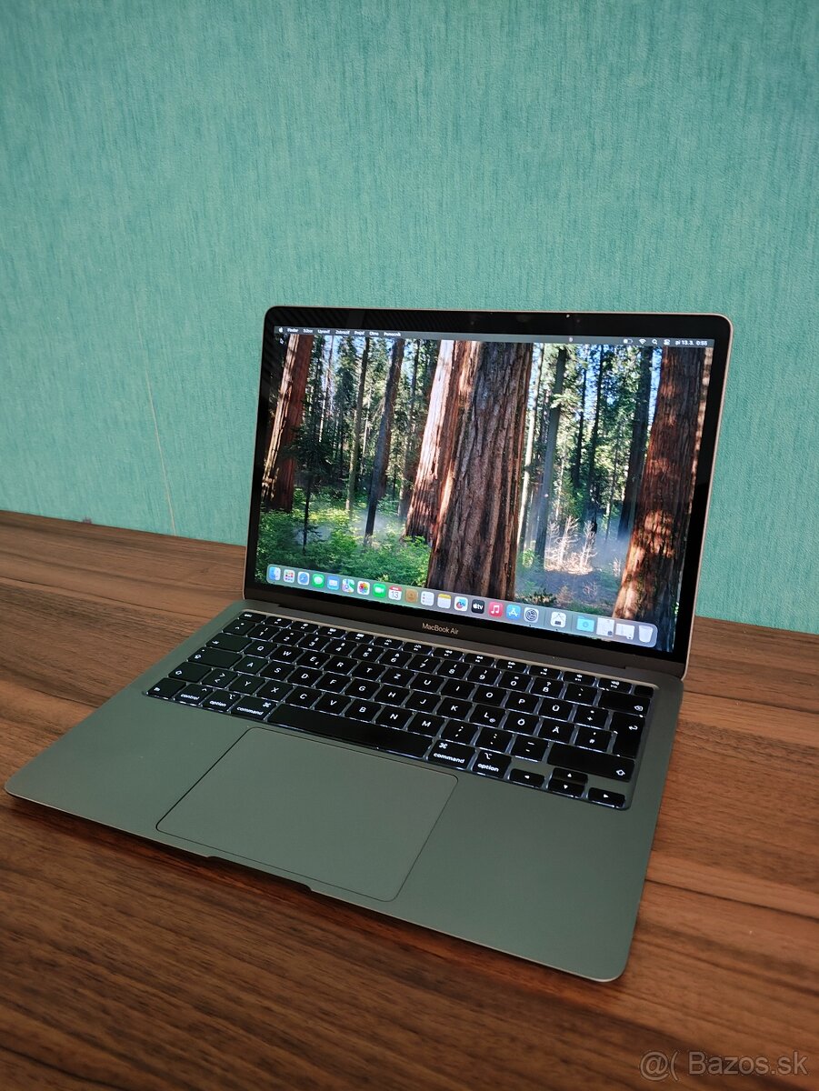 MacBook Air 2020 | i5 • 16GB • 256GB SSD - 3