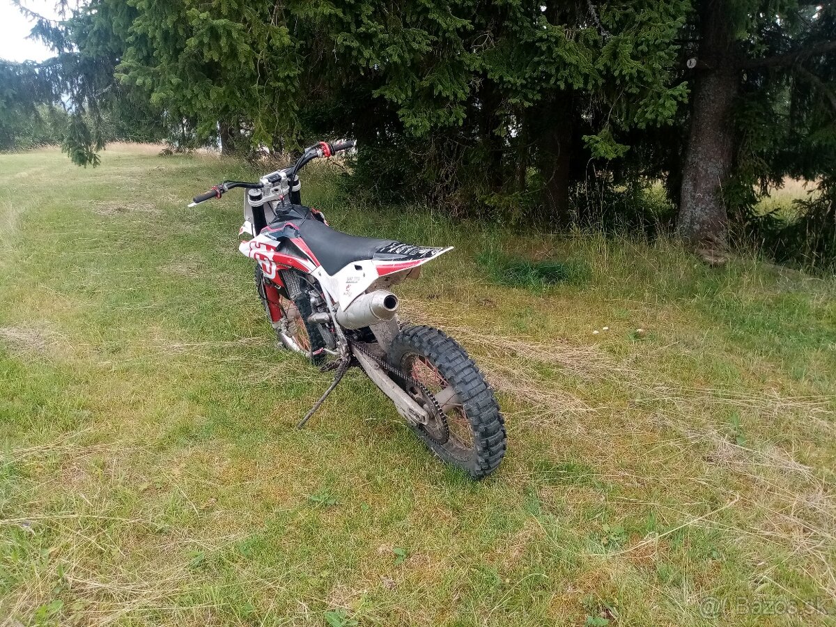 Husqvarna 250