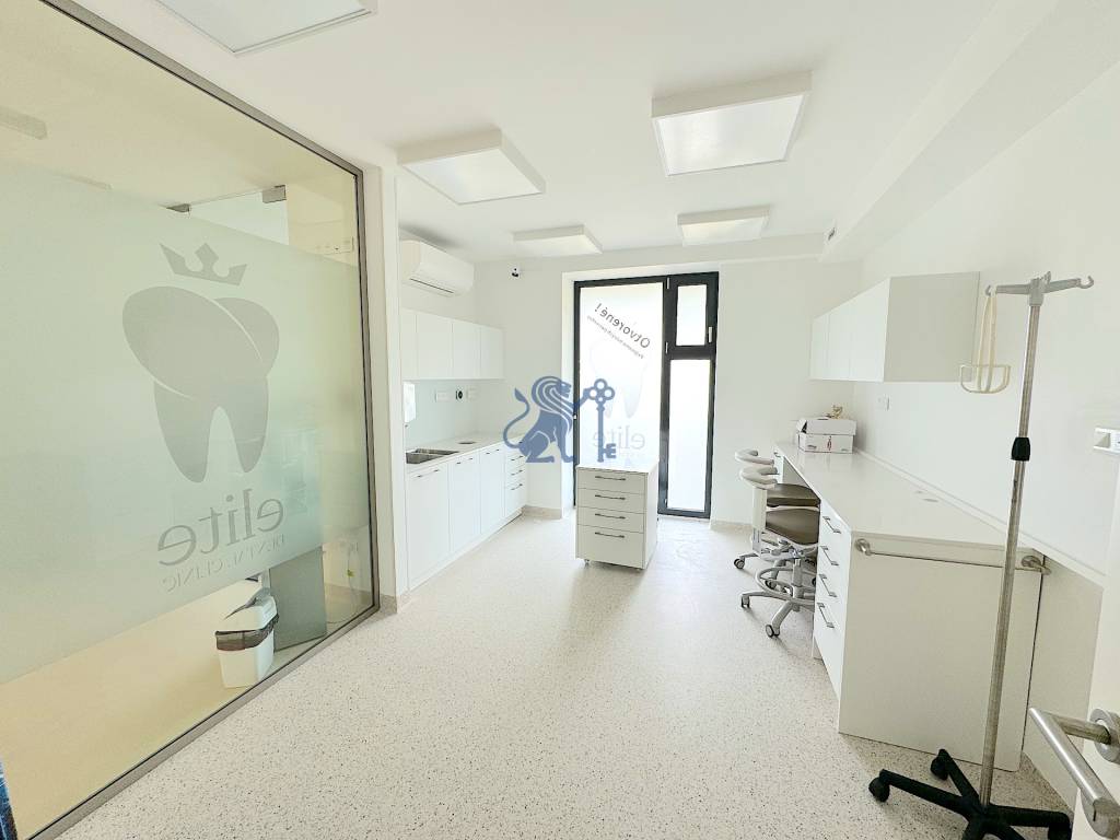 Kompletne zariadená ambulancia, Záhorská Bystrica - 3