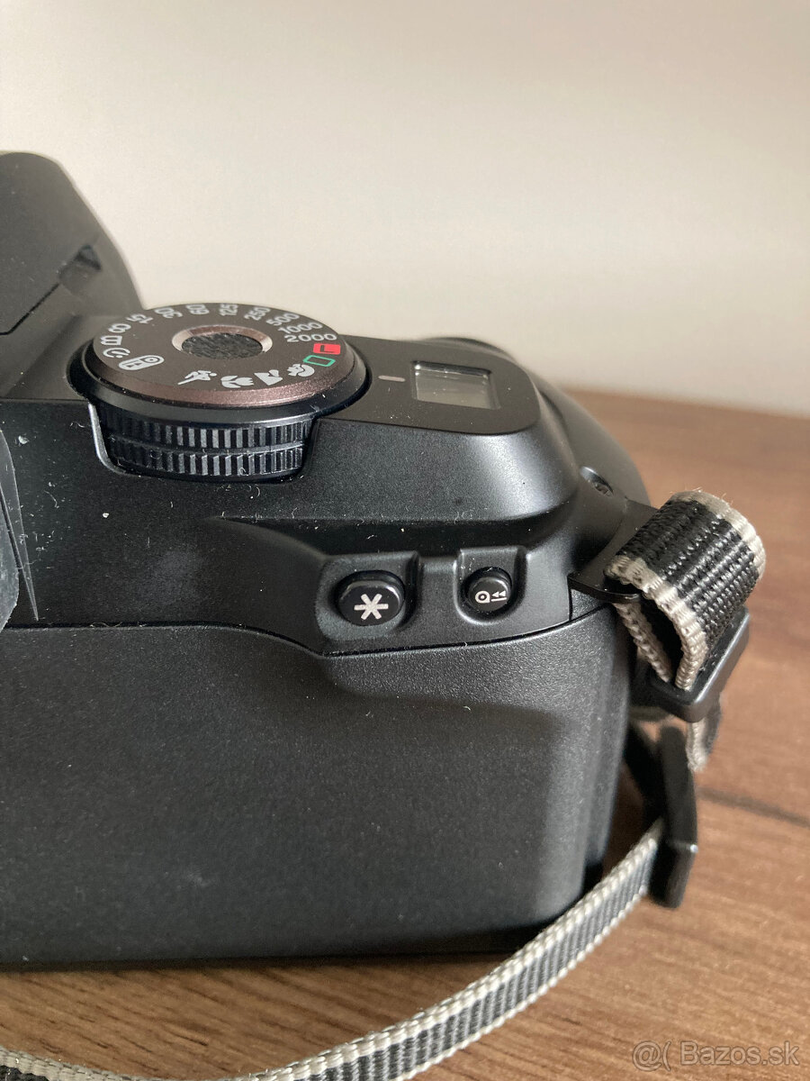 Canon , telo fotoaparátu EOS 5000, na kinofilm - 3