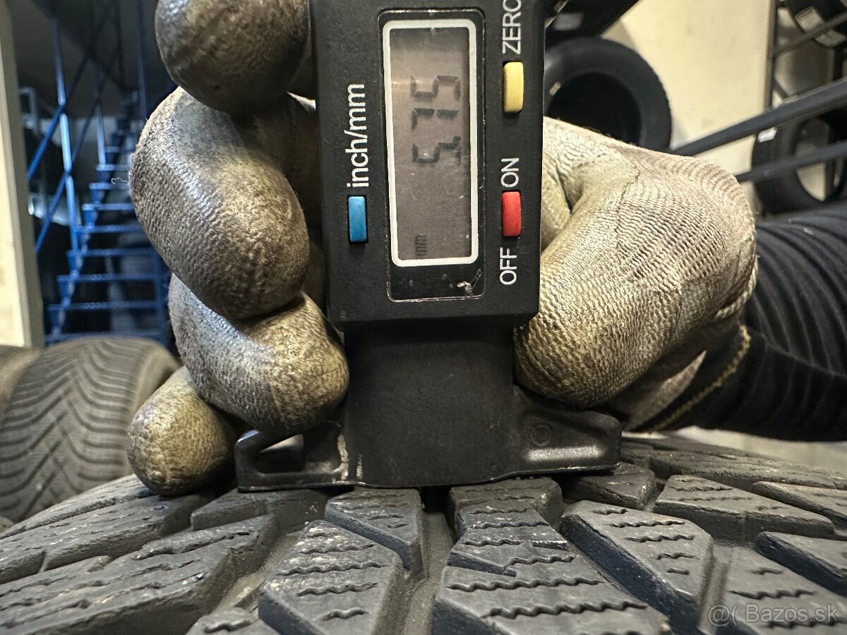 zimne Nokian Wr d4 195/60 R16 - 3