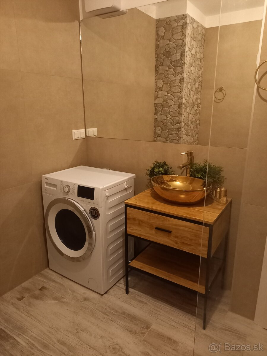 Predám byt 62m2; záhrada 53m2,parkov.miesto, RAJKA Maďarsko - 3