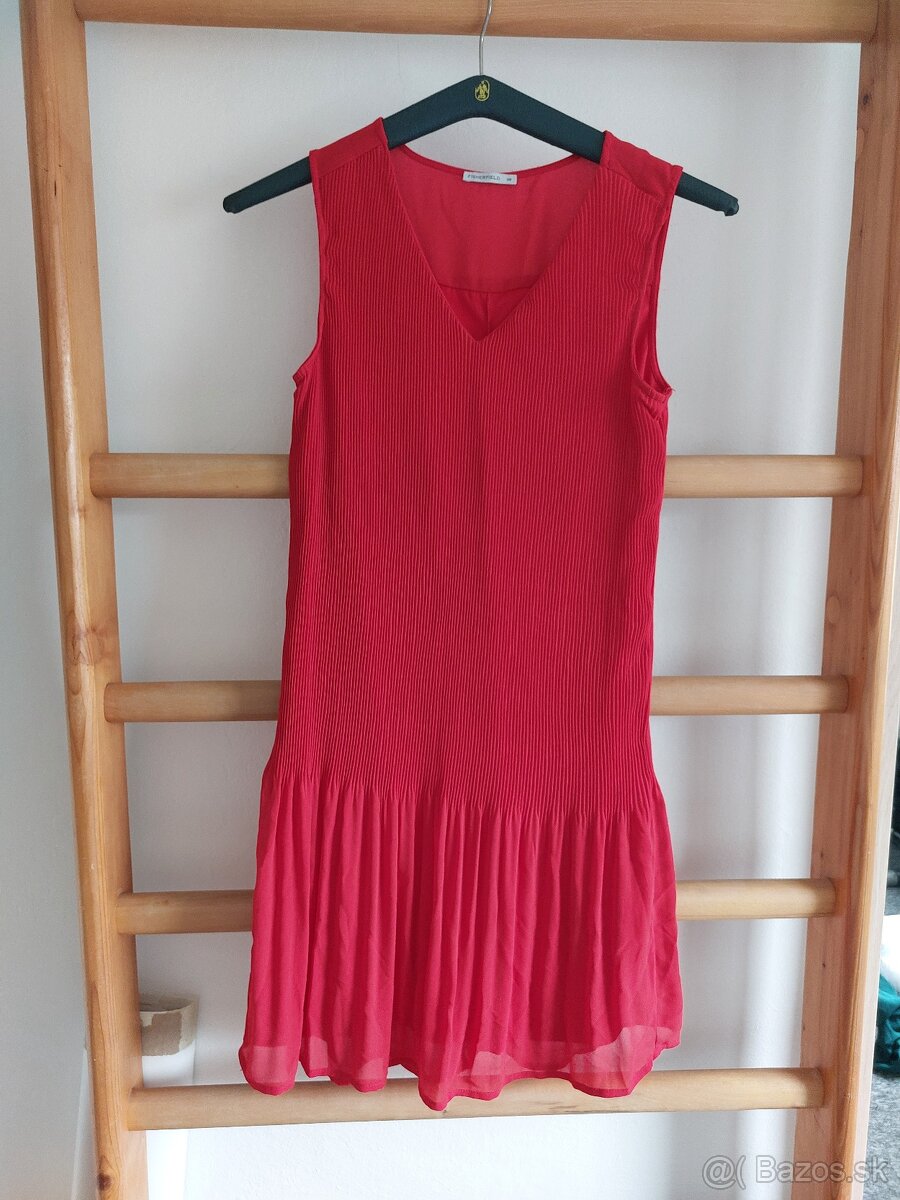 Krátke červené šaty - 3