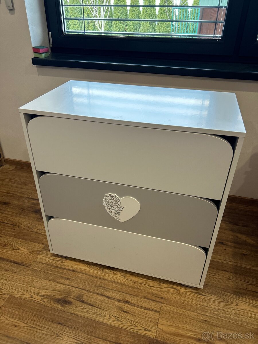 Komoda s prebalovacim pultom - 3