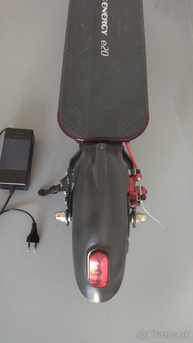 Elektrická kolobežka model e20 - 3