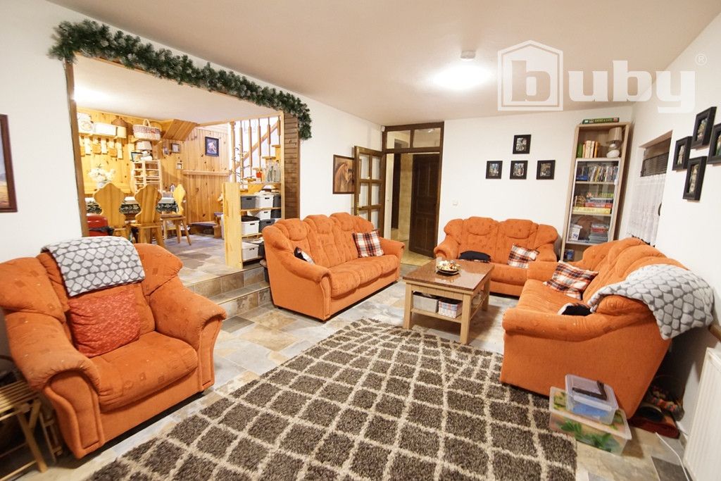 Murovaná chata na predaj, Martin - Stráne, 6 izieb, vlastný - 3