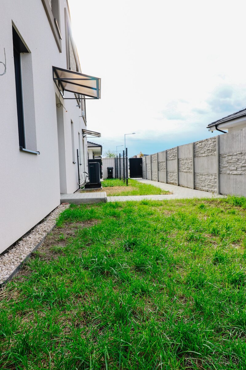 5-izbový poschodový dvojdom v širšom centre mesta - 3