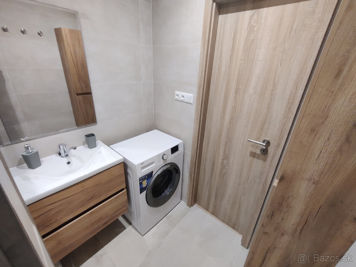 Rekonštruovaný 3 izb. blízko Centra, Južná tr., LO, zariaden - 3