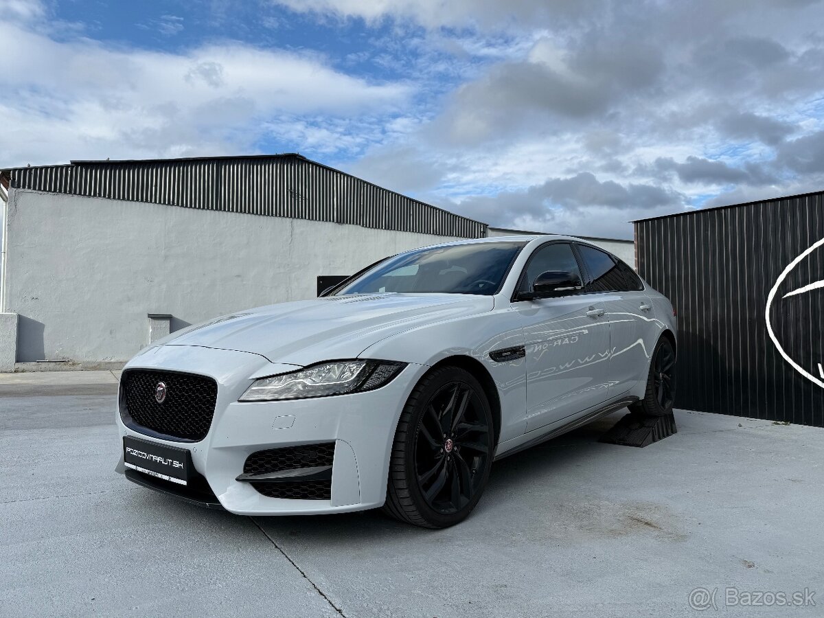 Prenájom auta Jaguár XF - 3