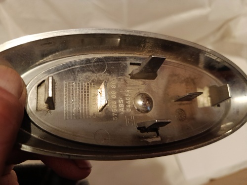 predny znak ford 18x7cm 575060080 40€ - 3