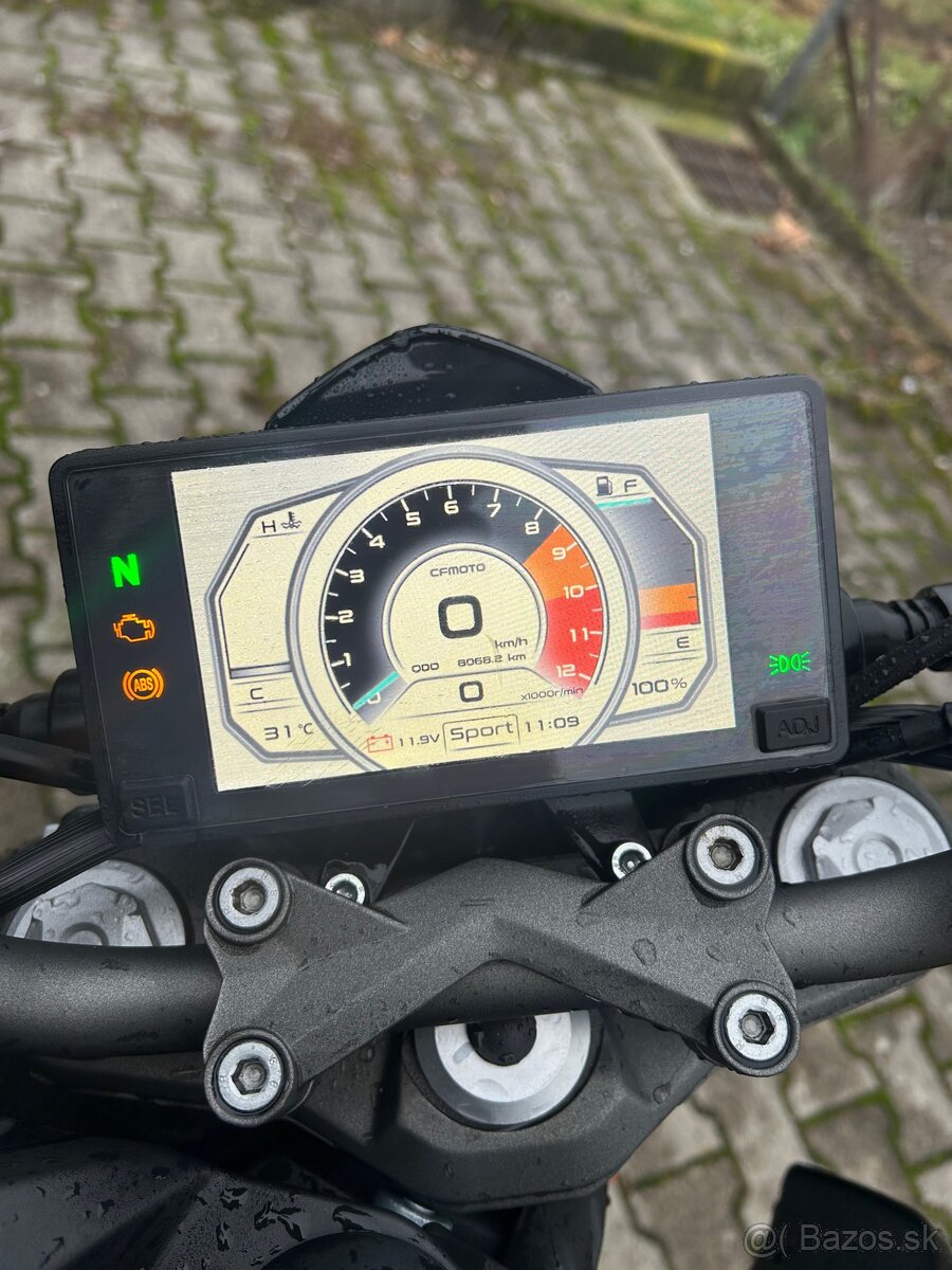 Cf moto 300 NK - 3