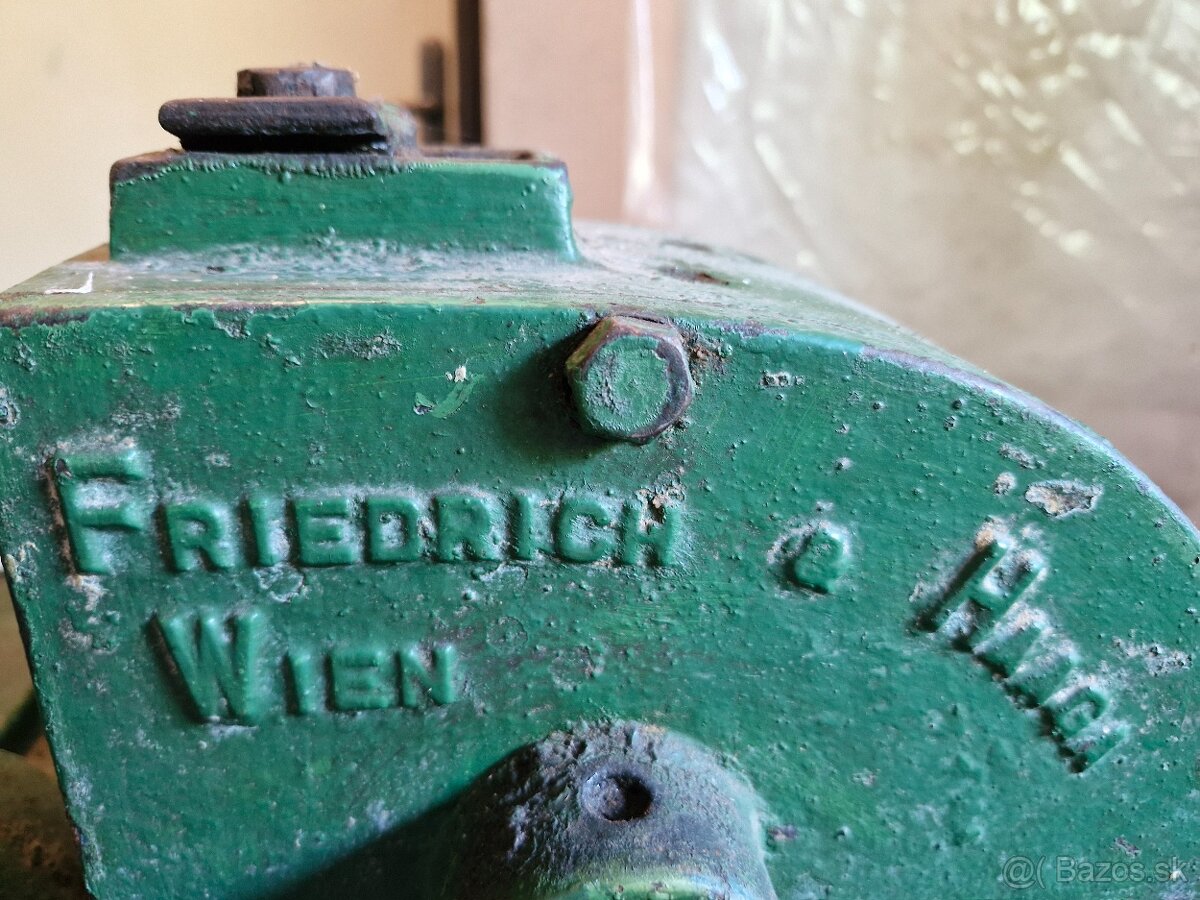 Predám narážačku klobás - 3