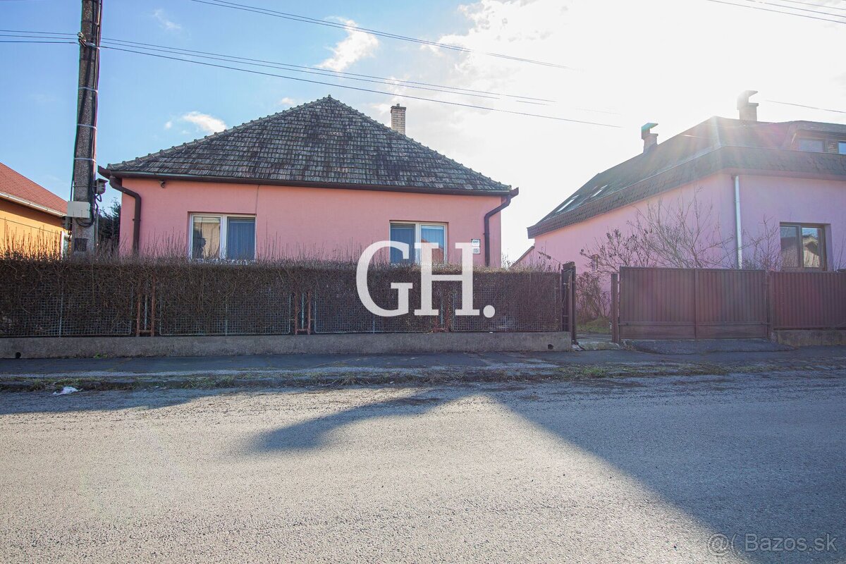 REZERVOVANÉ - Na predaj 4-izbový rodinný dom v Rimavskej Sob - 3