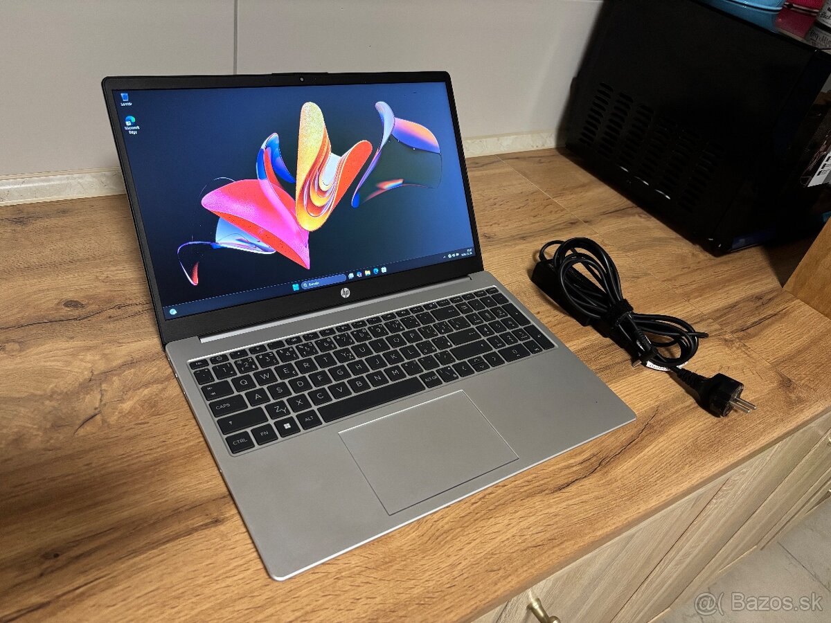 /HP/Notebook/4GB RAM DDR5/128GB NVMe SSD/Intel/2GB/// - 3