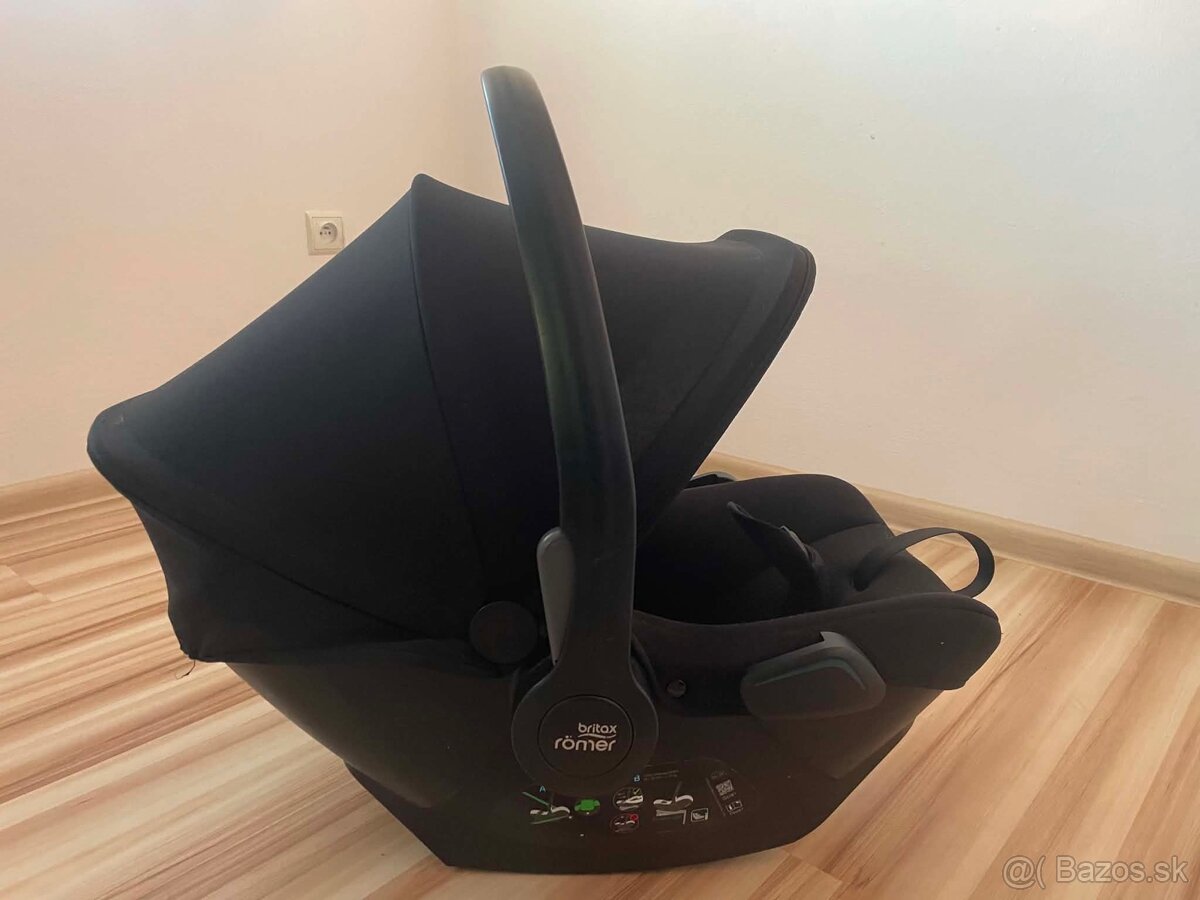 Predám autosedačku (vajíčko) Britax Römer - 3
