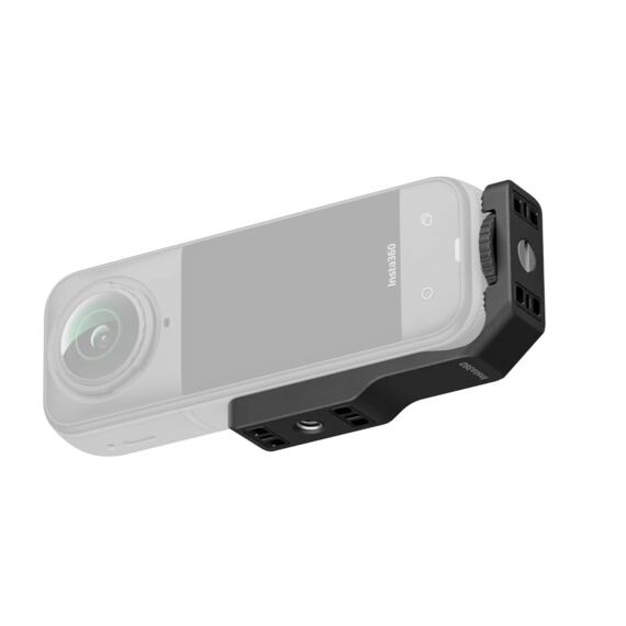 Predam Insta360 X5 Essentials bundle v zaruke - 3