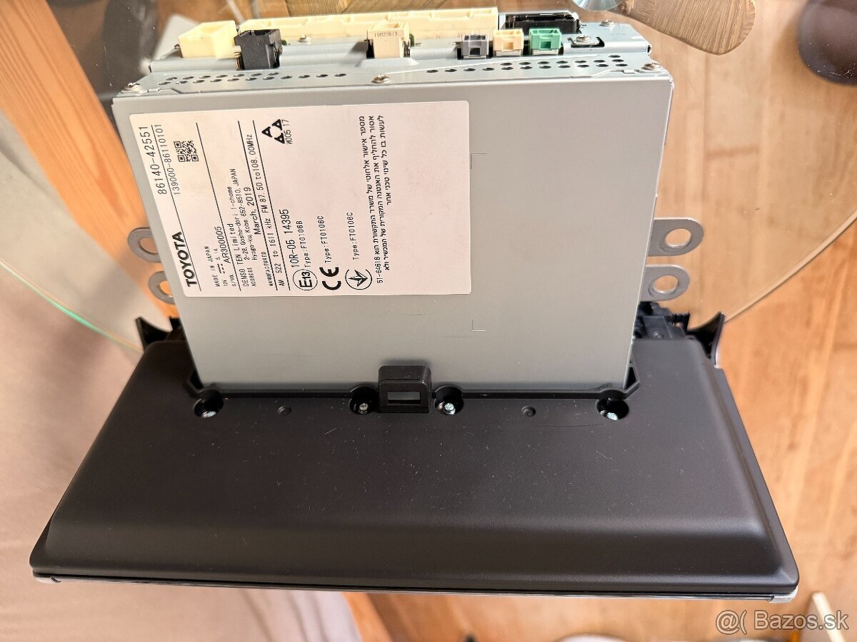 autorádio Toyota RAV4 Hybrid - 3