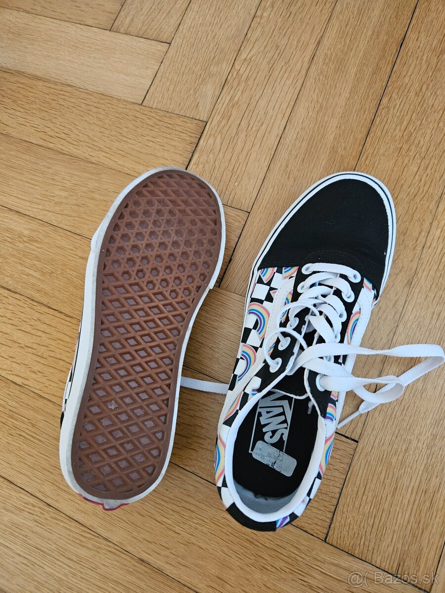 Predam nove VANS 38.5 - 3