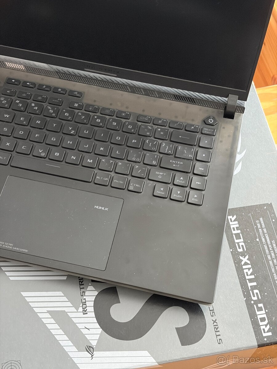 ROG Strix - 3