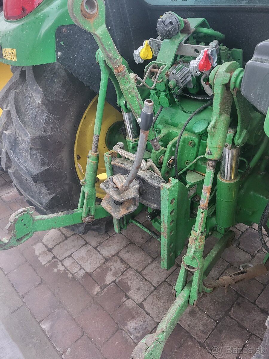 John Deere 5720, 5820 - 3