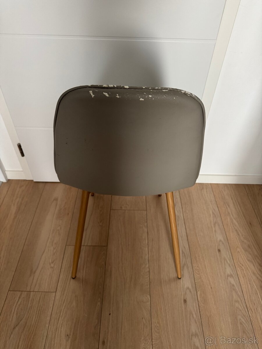 Darujem 4 stoličky - 3