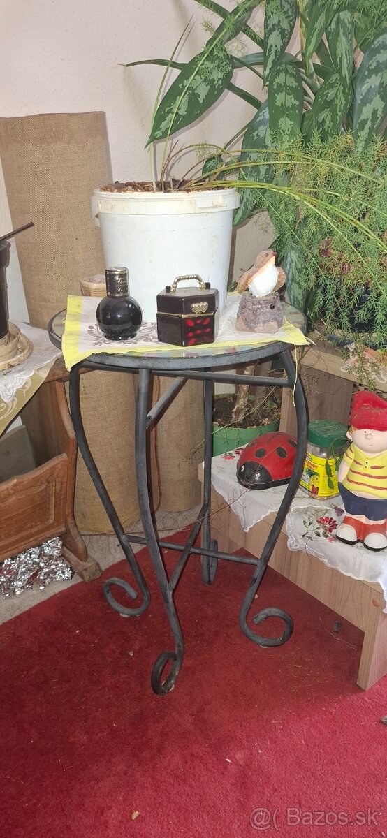 Ponukam na predaj stojany. - 3