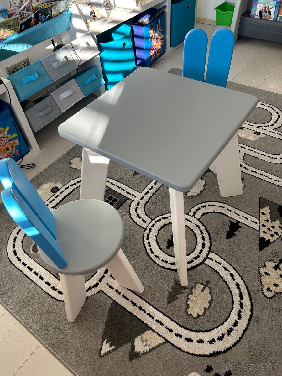 Detsky stôl a stoličky - 3