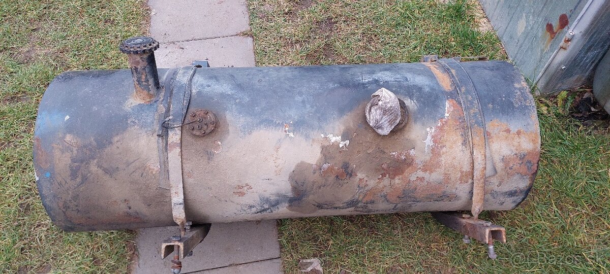 Palivová nádrž - 3
