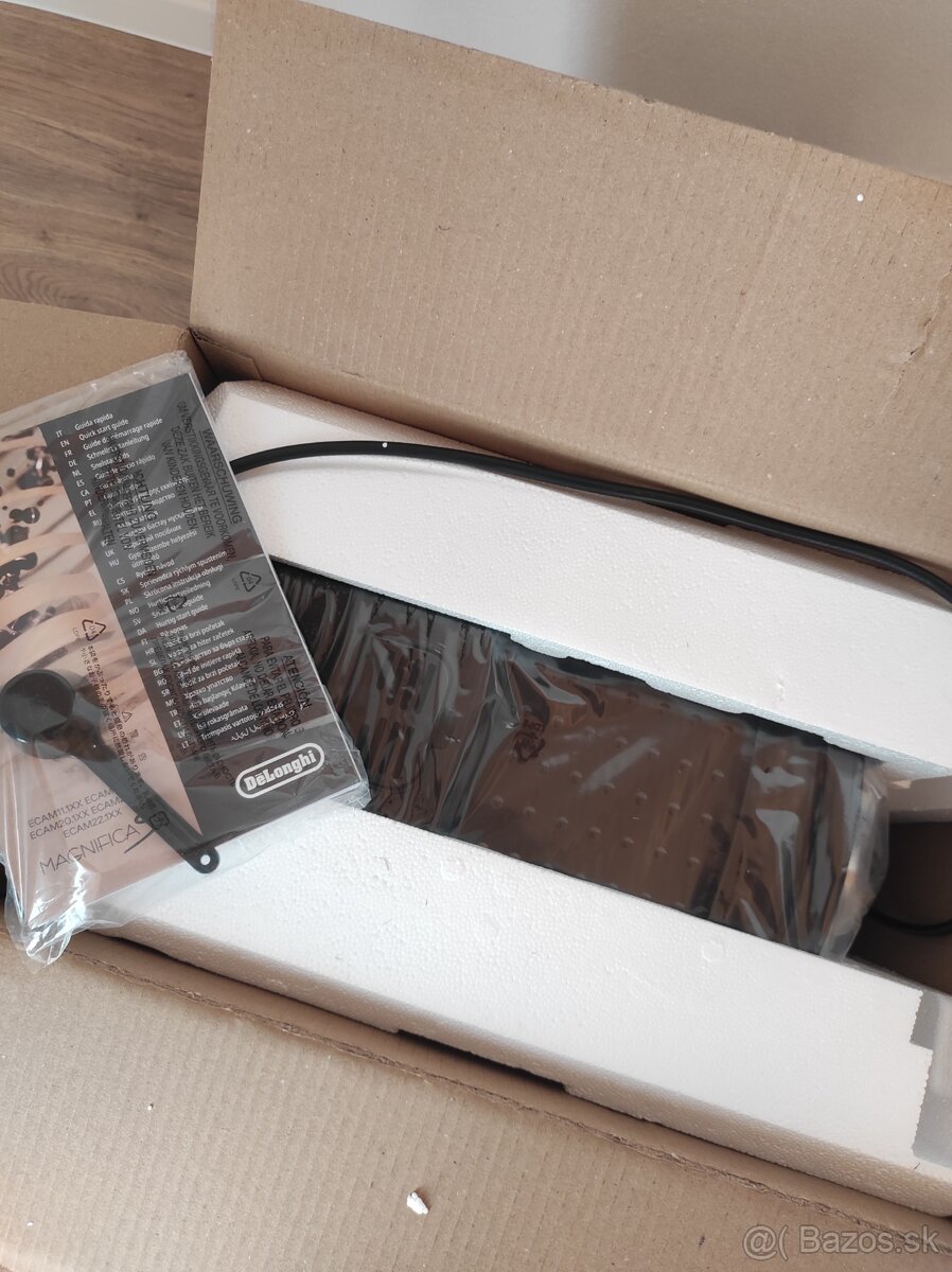 Delonghi MAGNIFICA S - 3