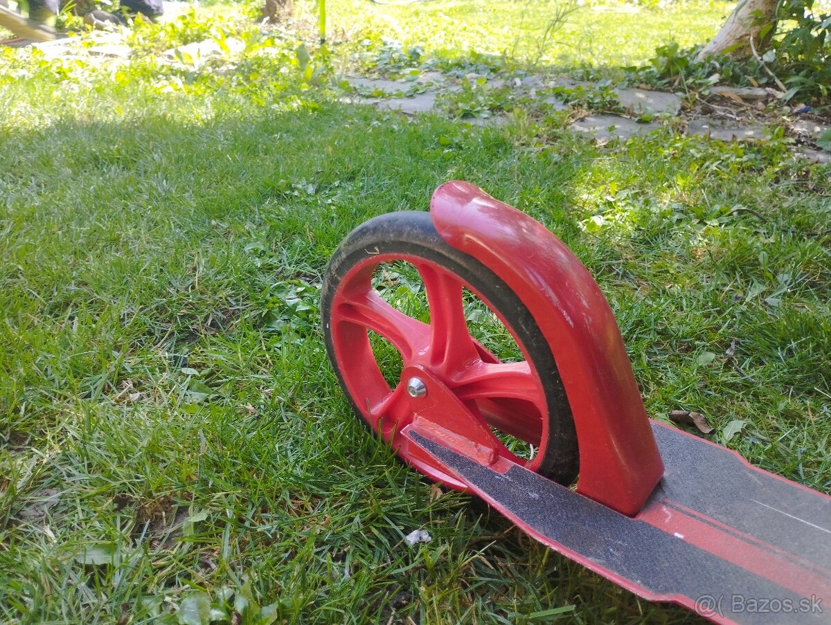 Na predaj kolobežka – perfektný stav - 3