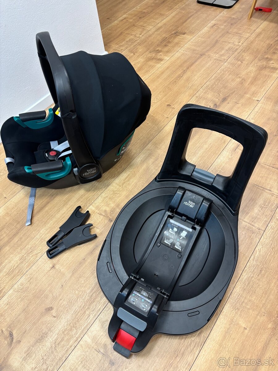 Autosedacka so základňou BRITAX ROMER - 3