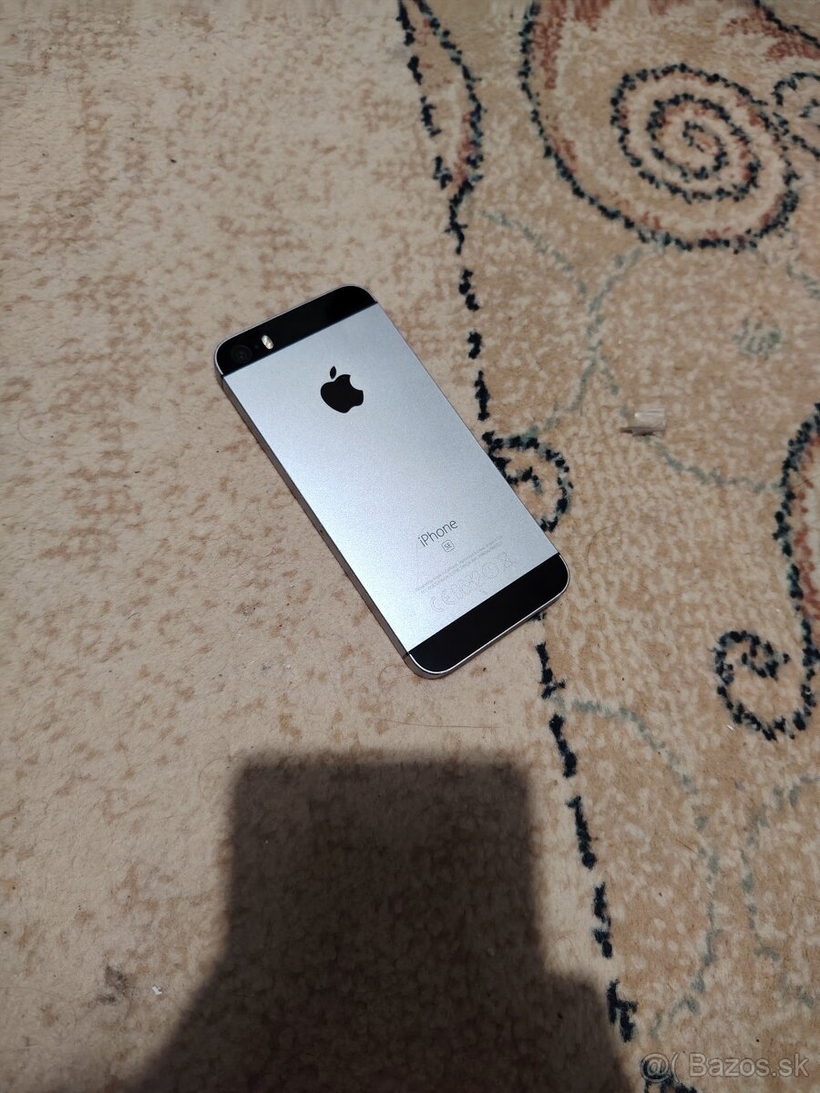 iPhone SE - 3