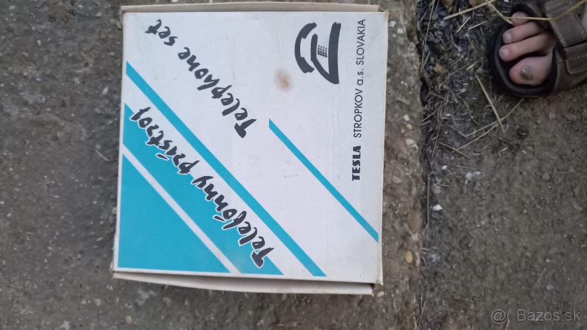 Retro telefon TESLA - 3