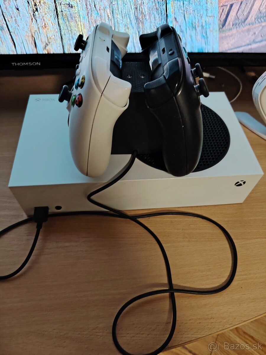 Predám Xbox series s - 3