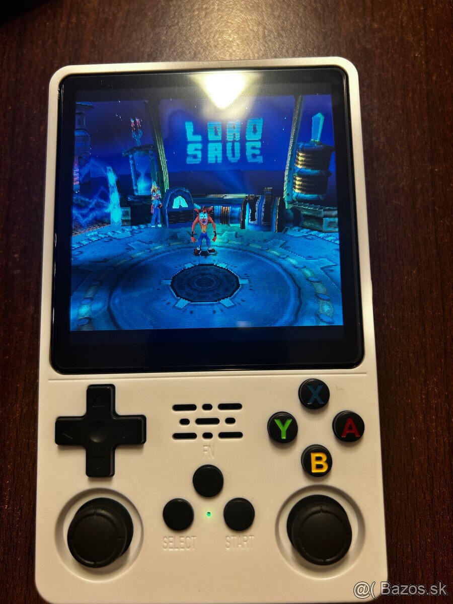 Predám hernú konzolu R36S plus - 3