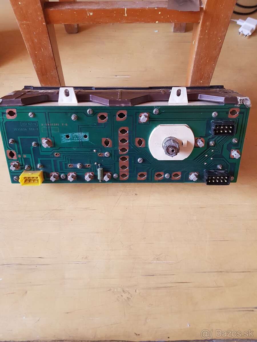 Škoda favorit.pristrojovka - 3