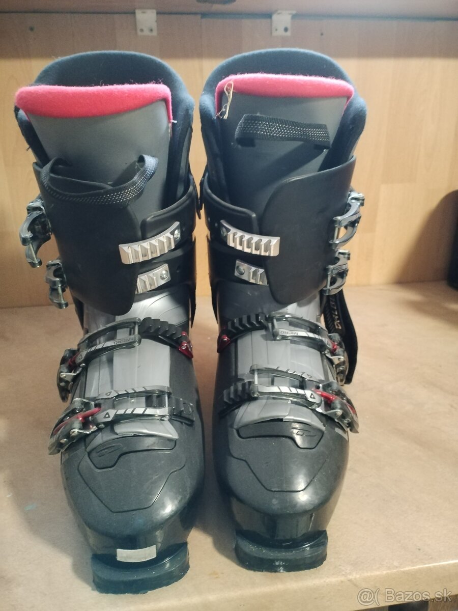 predám lyže a lyžiarky - 3